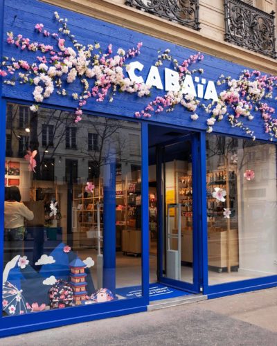 Cabaïa - Habillage des devantures des 25 boutiques dans toute la France à chaque saison. - Kaki Paris