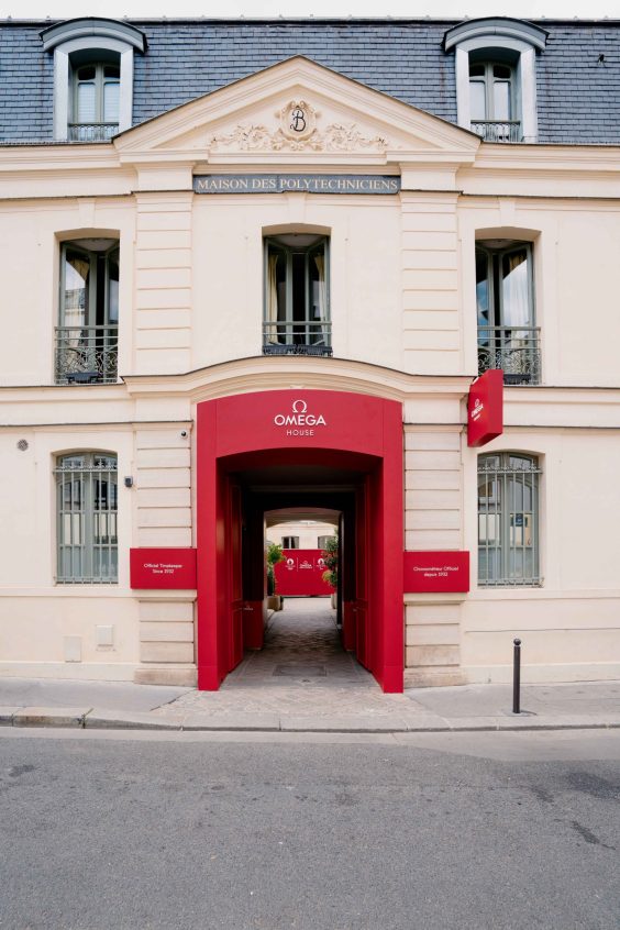 Omega - Kaki Paris