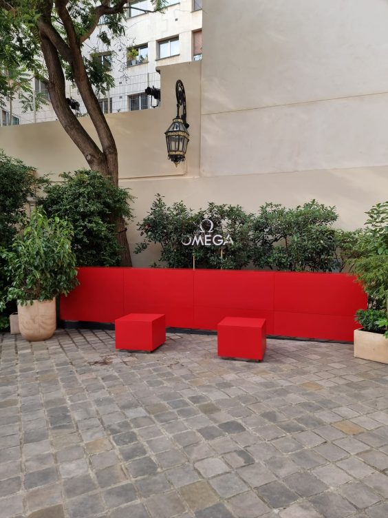 Omega - Kaki Paris